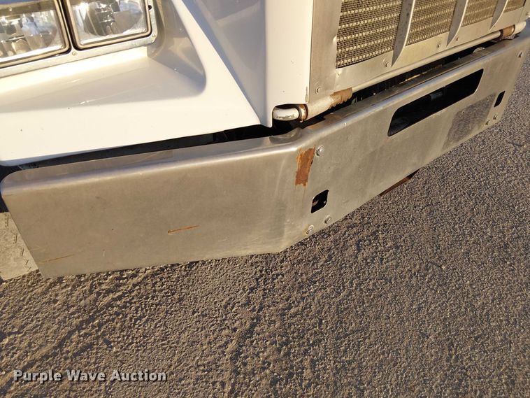 image for item FK0508 2006 Kenworth T800 dump truck