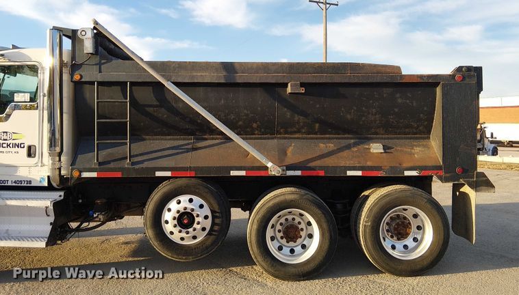 image for item FK0508 2006 Kenworth T800 dump truck