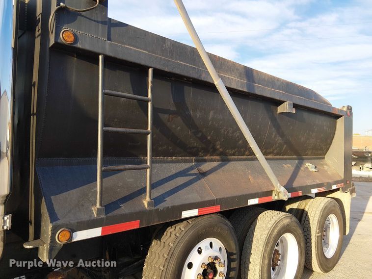 image for item FK0508 2006 Kenworth T800 dump truck