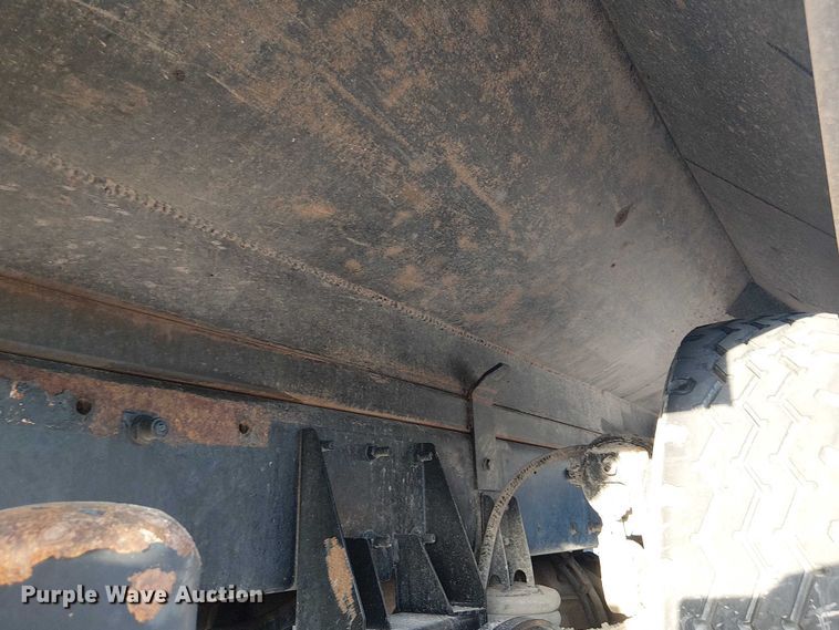 image for item FK0508 2006 Kenworth T800 dump truck