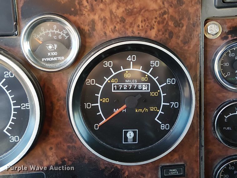 image for item FK0508 2006 Kenworth T800 dump truck