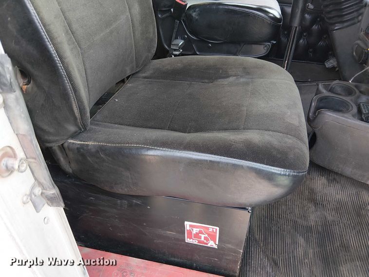 image for item FK0508 2006 Kenworth T800 dump truck