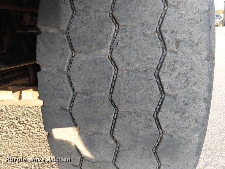 image for item FK0508 2006 Kenworth T800 dump truck