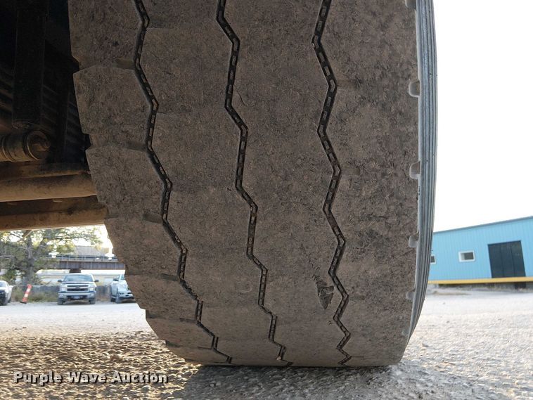 image for item FK0508 2006 Kenworth T800 dump truck