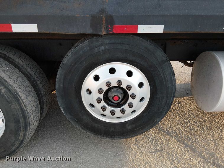 image for item FK0508 2006 Kenworth T800 dump truck