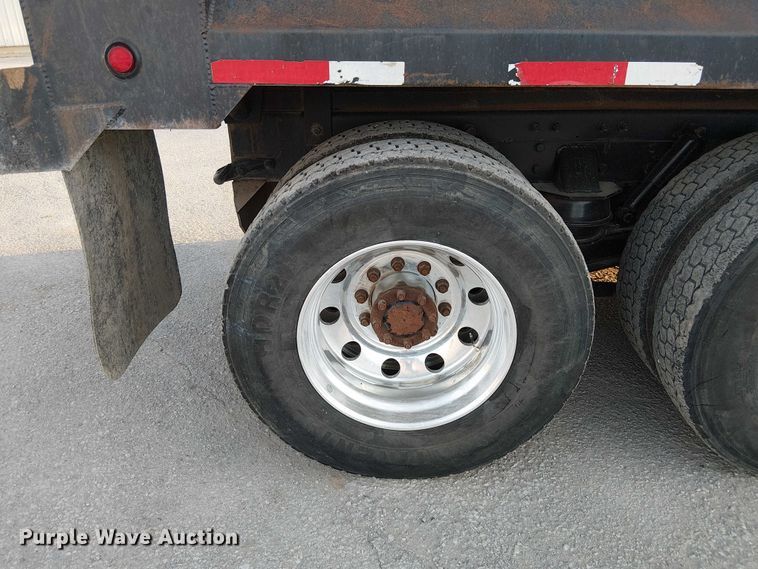 image for item FK0508 2006 Kenworth T800 dump truck