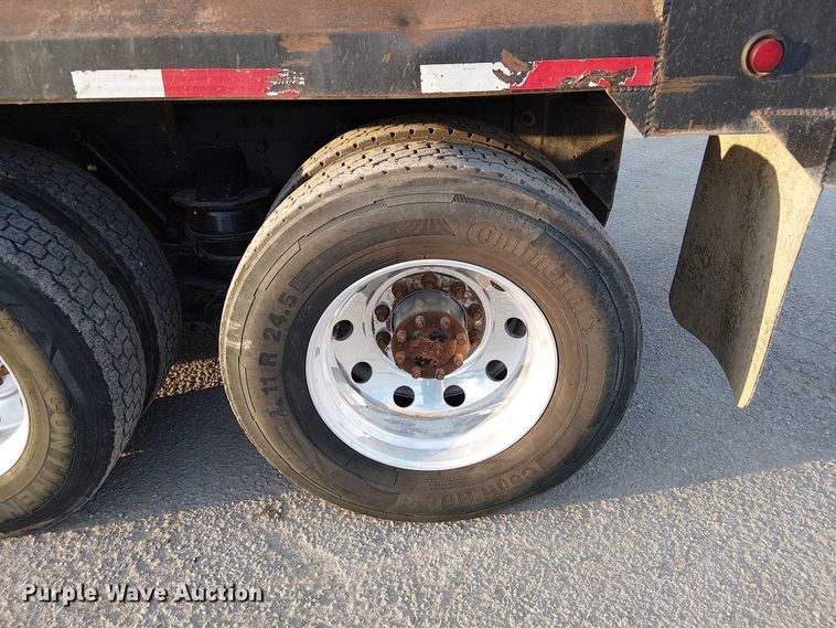 image for item FK0508 2006 Kenworth T800 dump truck