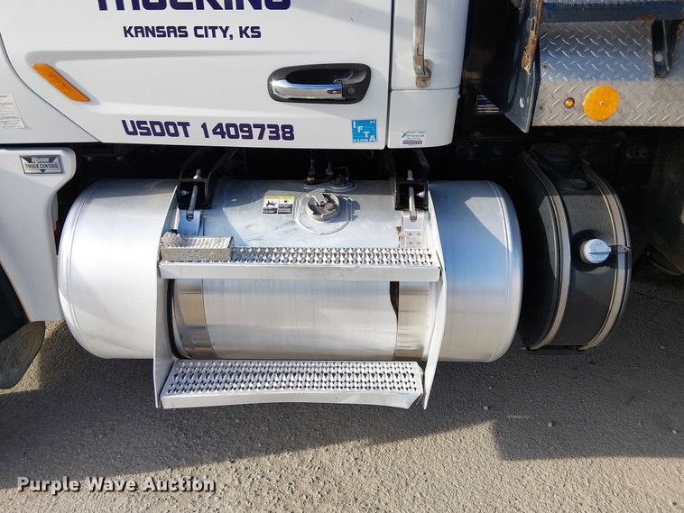 image for item FK0509 2019 Peterbilt 567 dump truck