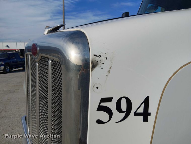 image for item FK0509 2019 Peterbilt 567 dump truck