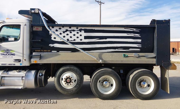 image for item FK0509 2019 Peterbilt 567 dump truck