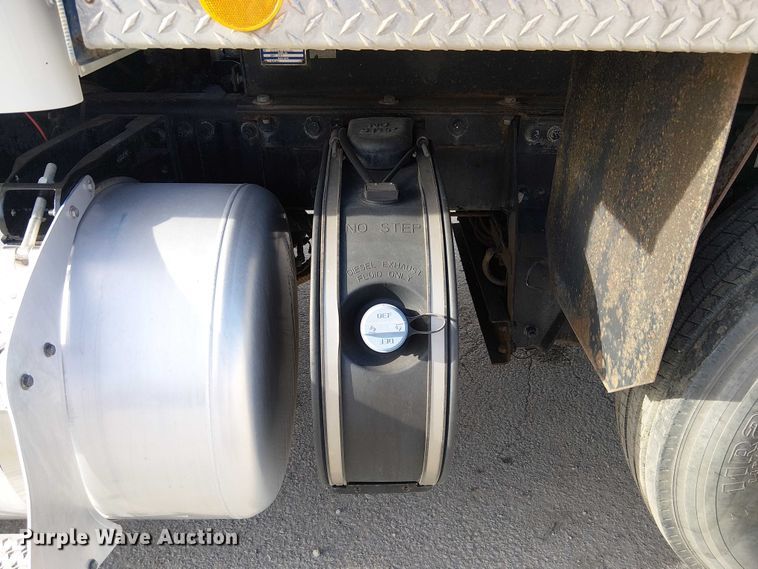 image for item FK0509 2019 Peterbilt 567 dump truck