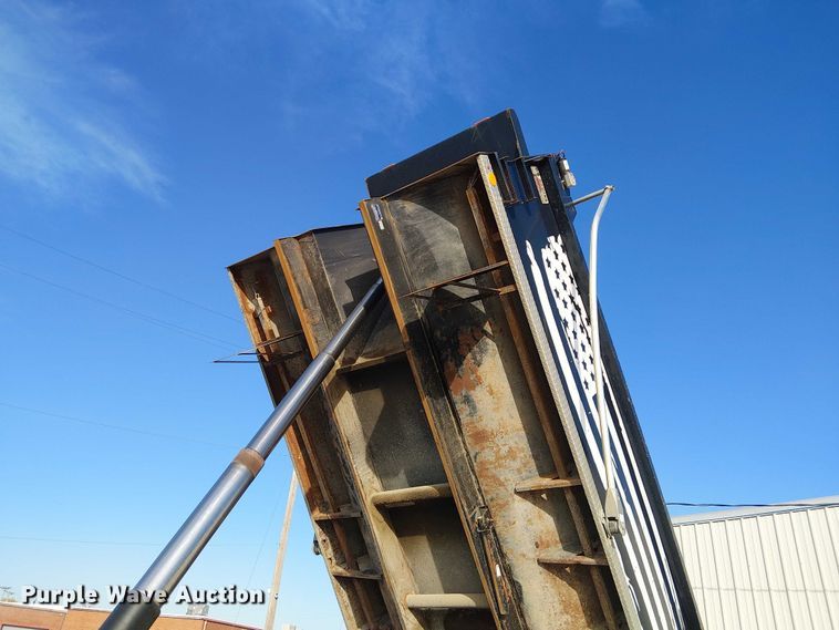 image for item FK0509 2019 Peterbilt 567 dump truck