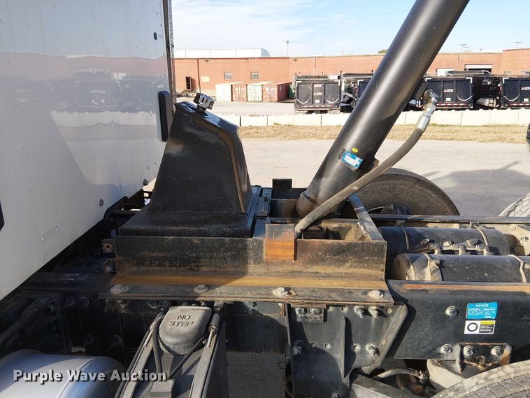 image for item FK0509 2019 Peterbilt 567 dump truck