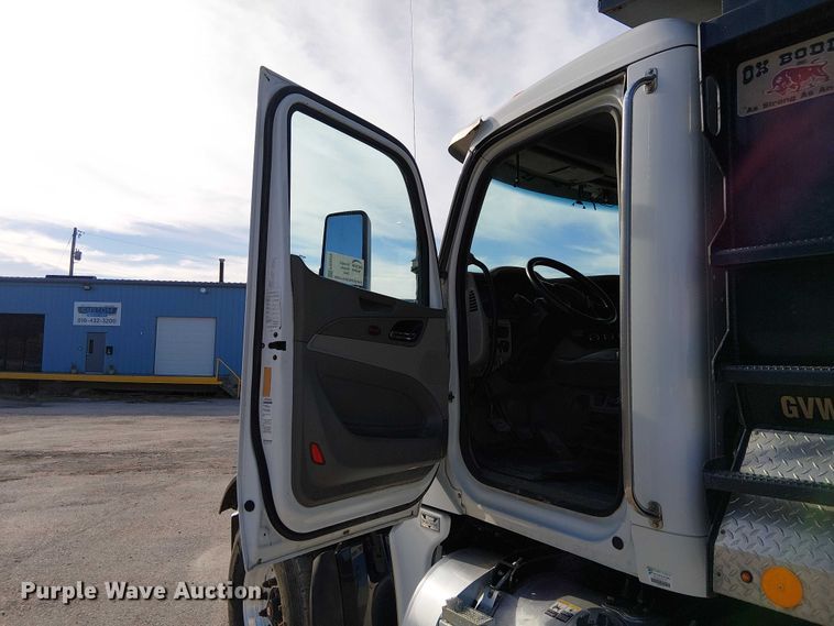 image for item FK0509 2019 Peterbilt 567 dump truck