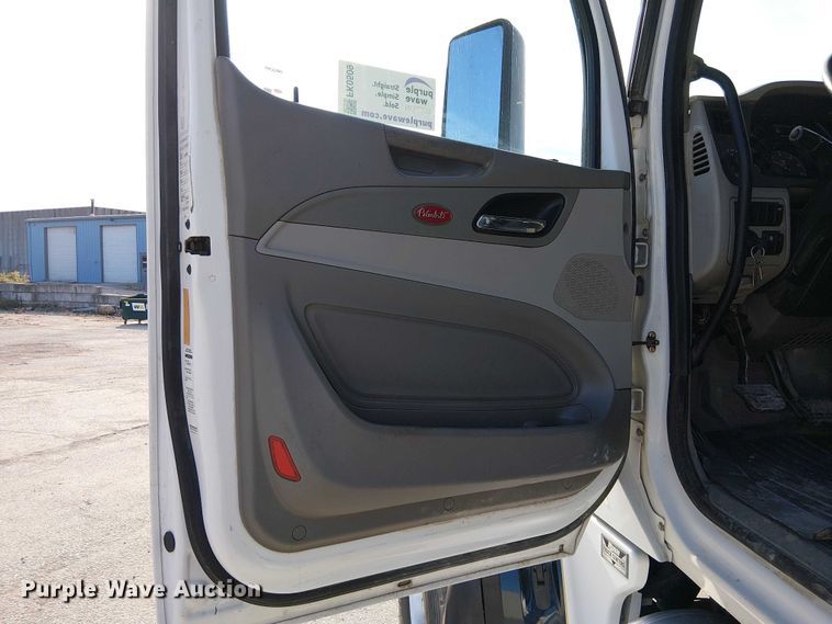 image for item FK0509 2019 Peterbilt 567 dump truck