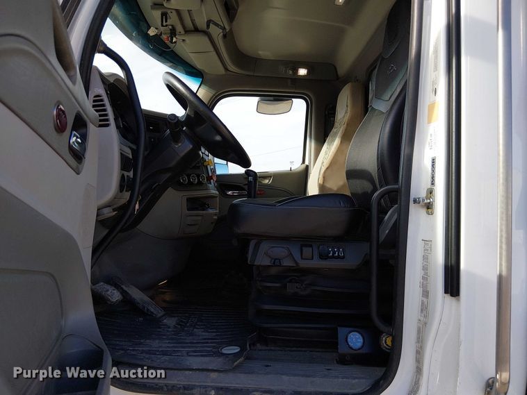 image for item FK0509 2019 Peterbilt 567 dump truck