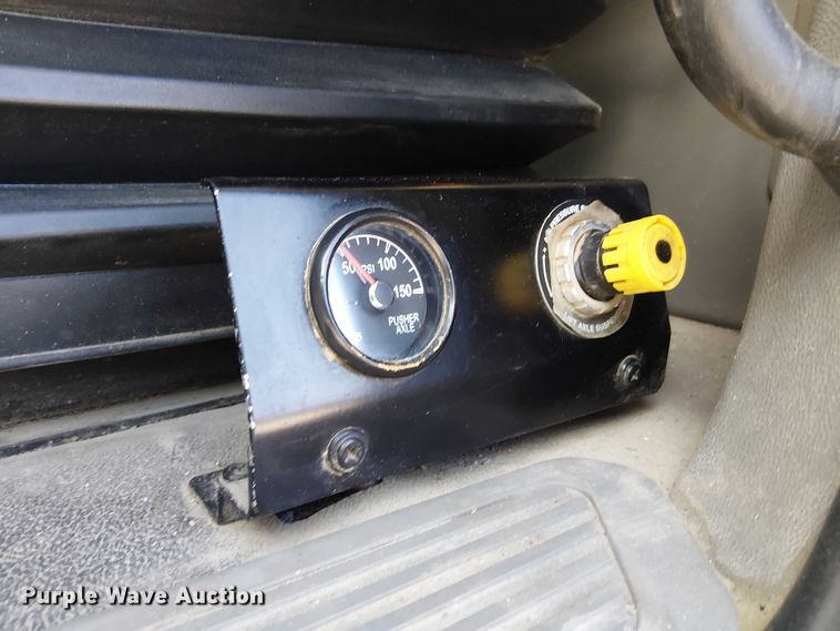 image for item FK0509 2019 Peterbilt 567 dump truck