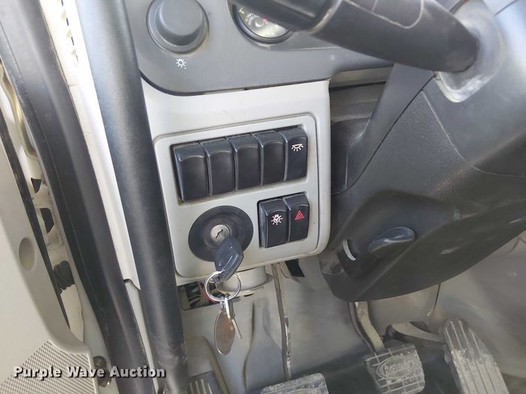 image for item FK0509 2019 Peterbilt 567 dump truck