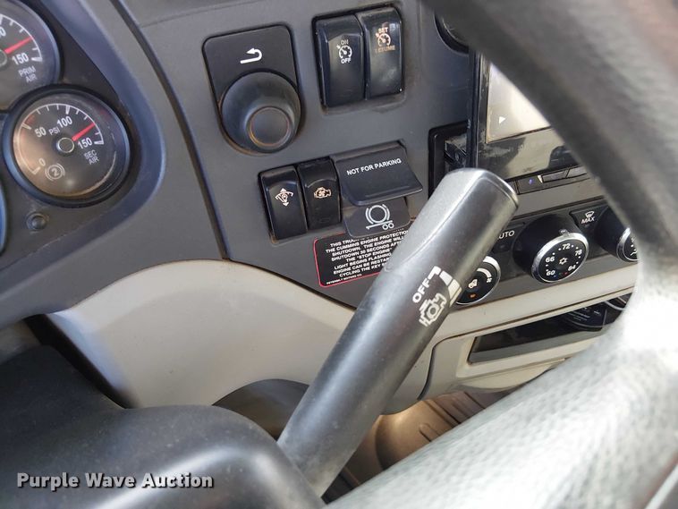 image for item FK0509 2019 Peterbilt 567 dump truck