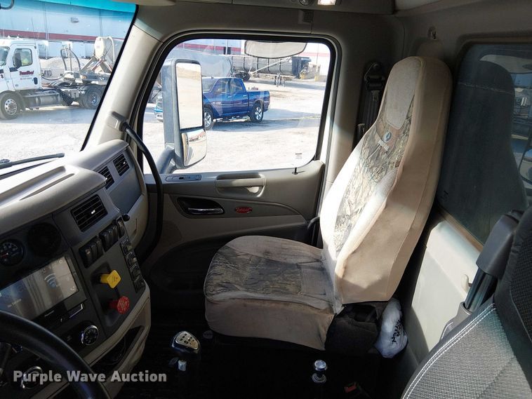 image for item FK0509 2019 Peterbilt 567 dump truck