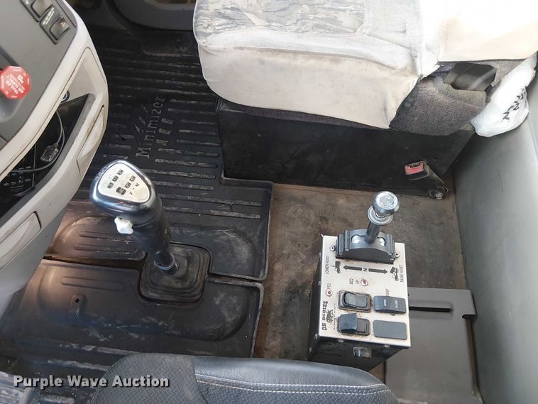 image for item FK0509 2019 Peterbilt 567 dump truck