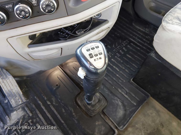 image for item FK0509 2019 Peterbilt 567 dump truck