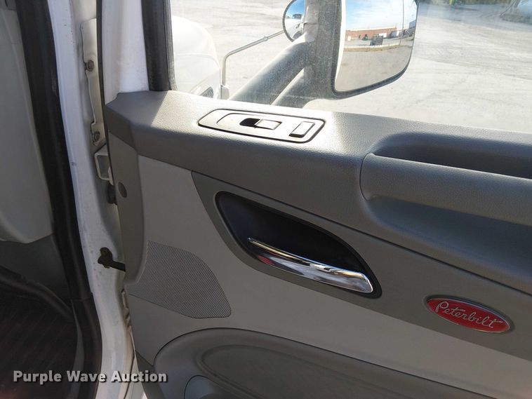 image for item FK0509 2019 Peterbilt 567 dump truck