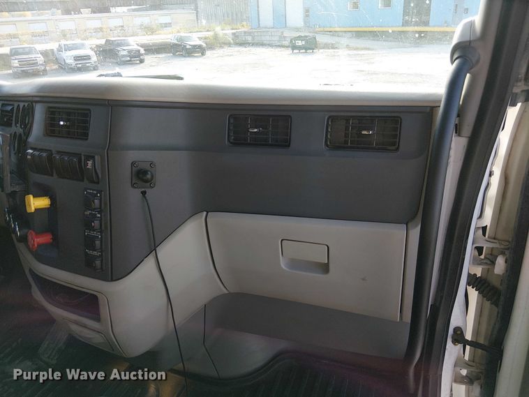 image for item FK0509 2019 Peterbilt 567 dump truck