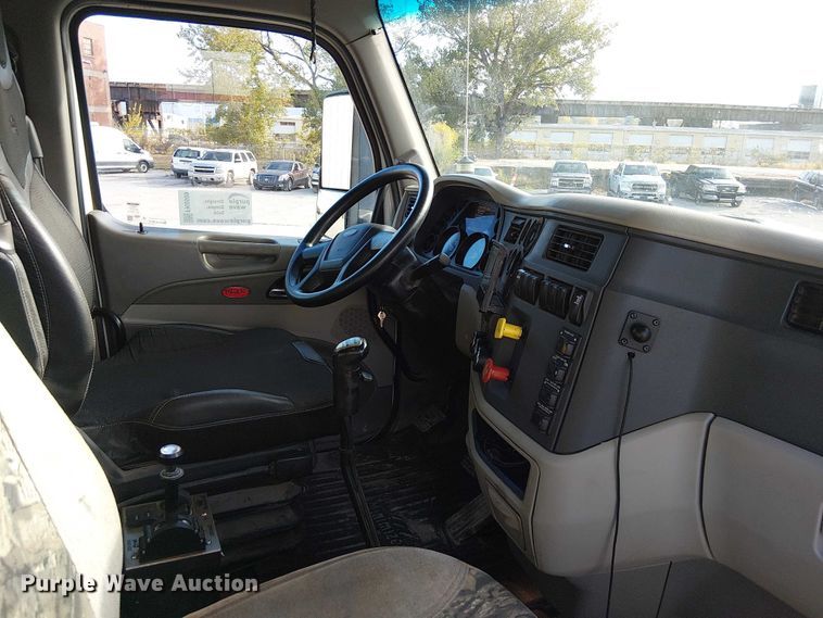 image for item FK0509 2019 Peterbilt 567 dump truck