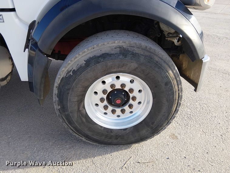 image for item FK0509 2019 Peterbilt 567 dump truck