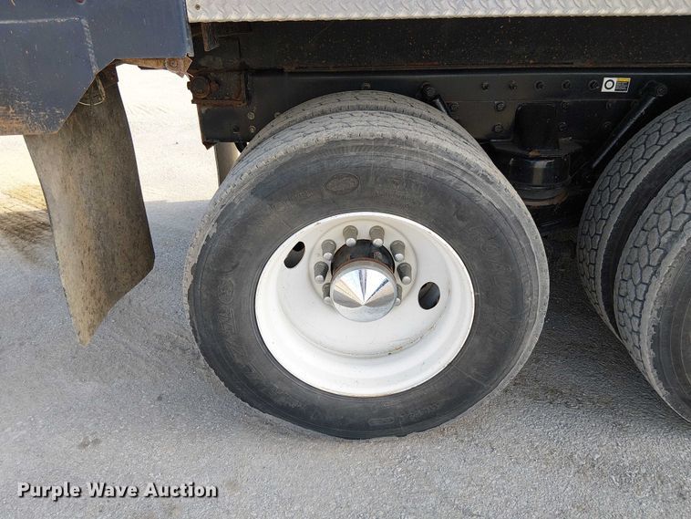 image for item FK0509 2019 Peterbilt 567 dump truck