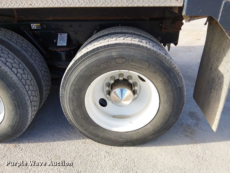 image for item FK0509 2019 Peterbilt 567 dump truck