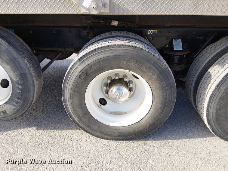 image for item FK0509 2019 Peterbilt 567 dump truck