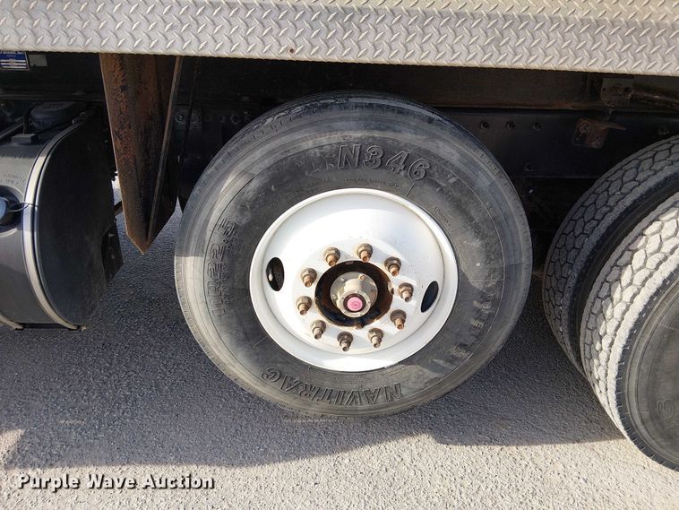 image for item FK0509 2019 Peterbilt 567 dump truck