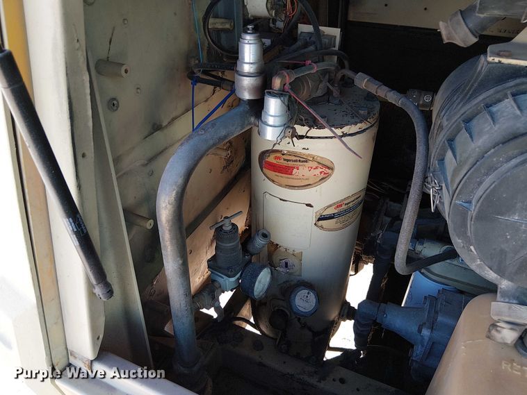 image for item FK0551 Ingersoll Rand P185WJD air compressor