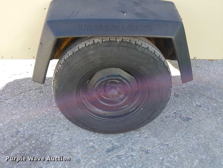 image for item FK0551 Ingersoll Rand P185WJD air compressor