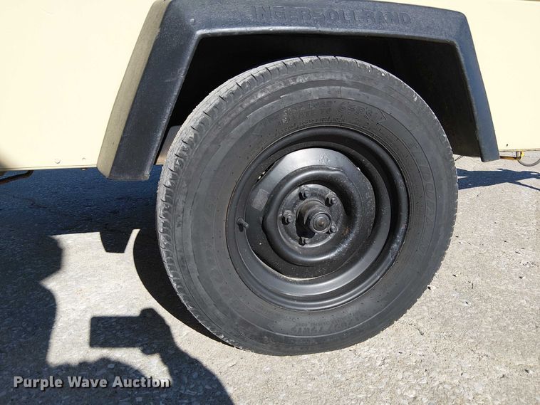 image for item FK0551 Ingersoll Rand P185WJD air compressor