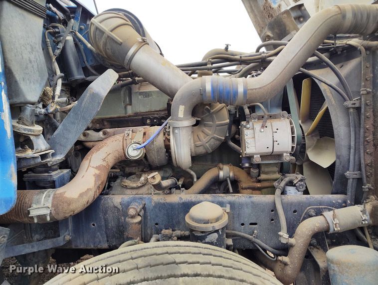 image for item IP9712 2000 Freightliner FLD dump truck