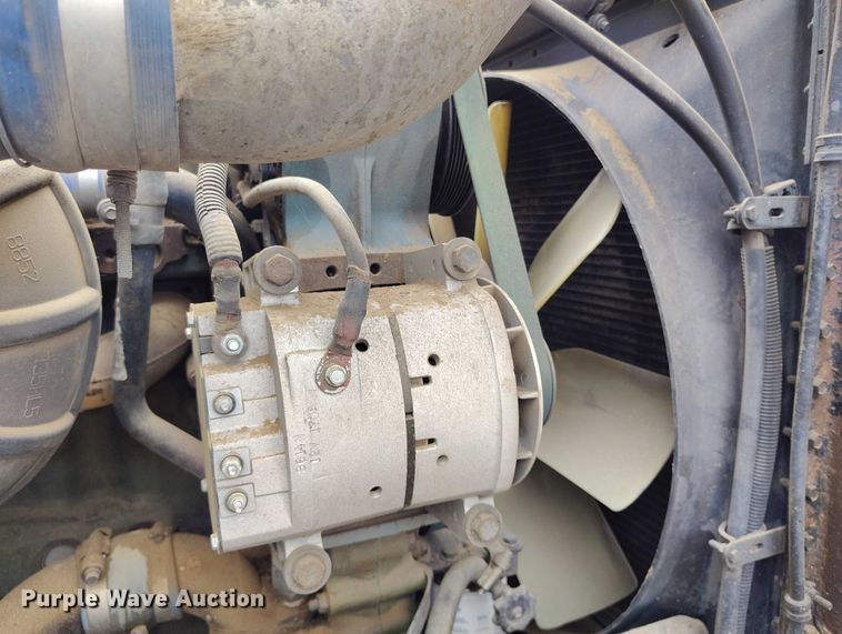 image for item IP9712 2000 Freightliner FLD dump truck