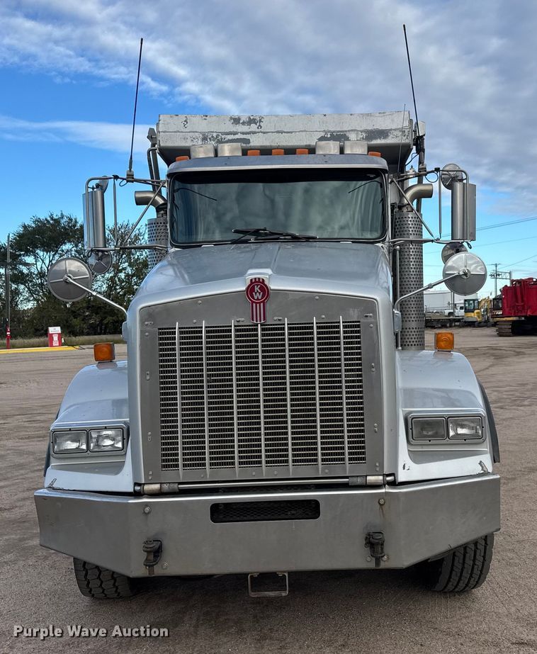 image for item NA9812 2007 Kenworth T800 dump truck