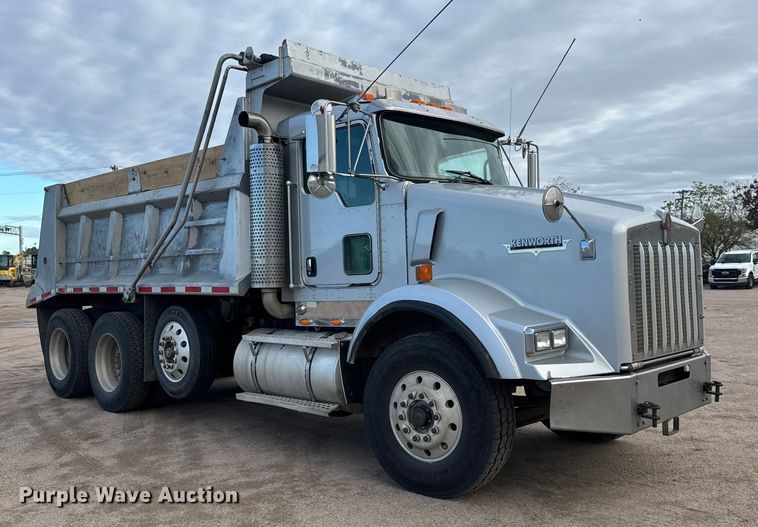 image for item NA9812 2007 Kenworth T800 dump truck
