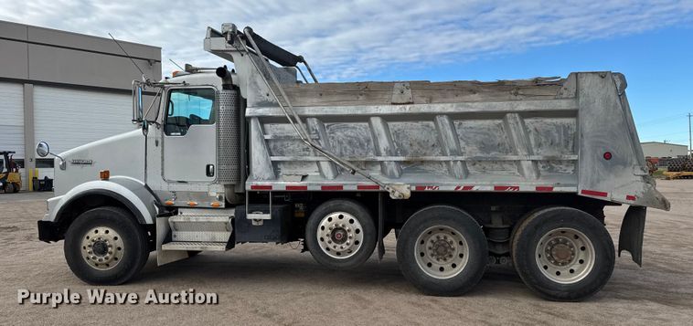 image for item NA9812 2007 Kenworth T800 dump truck