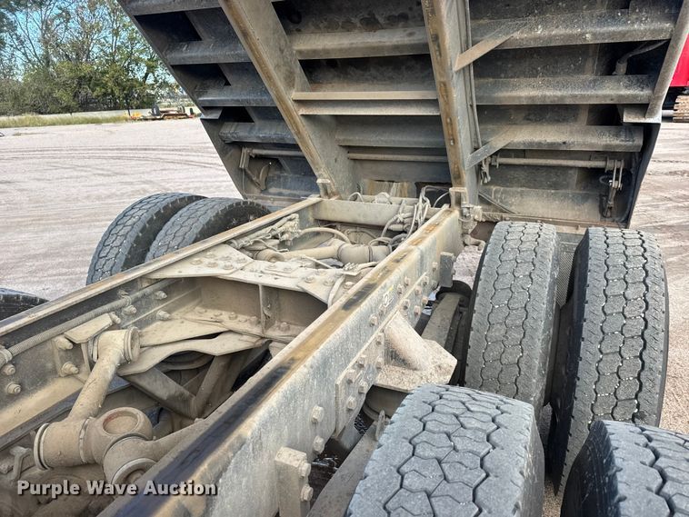 image for item NA9812 2007 Kenworth T800 dump truck