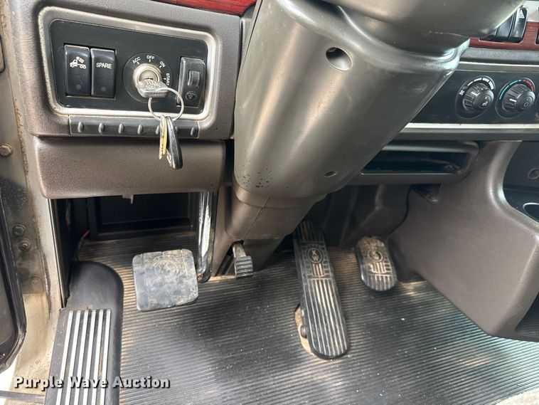 image for item NA9812 2007 Kenworth T800 dump truck