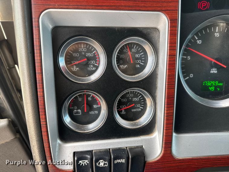 image for item NA9812 2007 Kenworth T800 dump truck