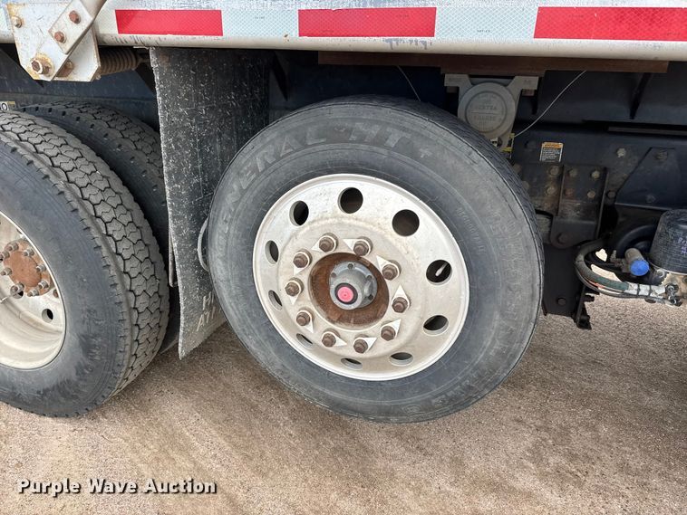 image for item NA9812 2007 Kenworth T800 dump truck