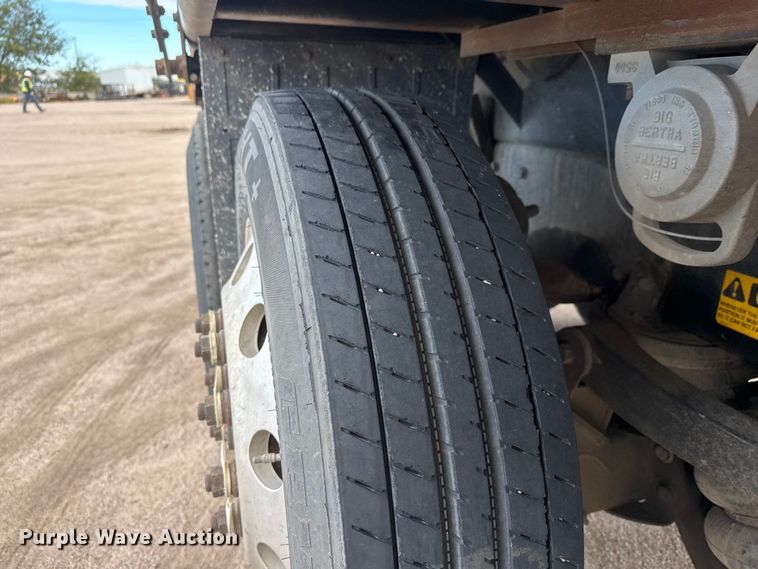 image for item NA9812 2007 Kenworth T800 dump truck