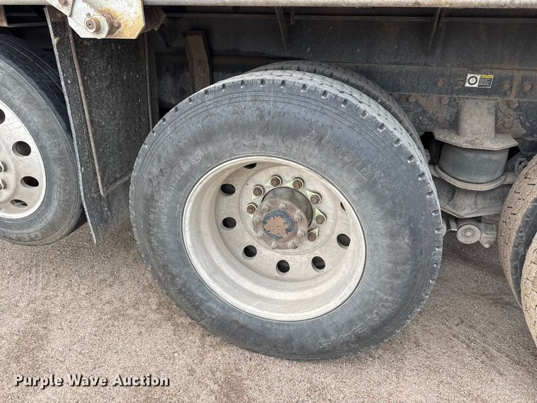 image for item NA9812 2007 Kenworth T800 dump truck