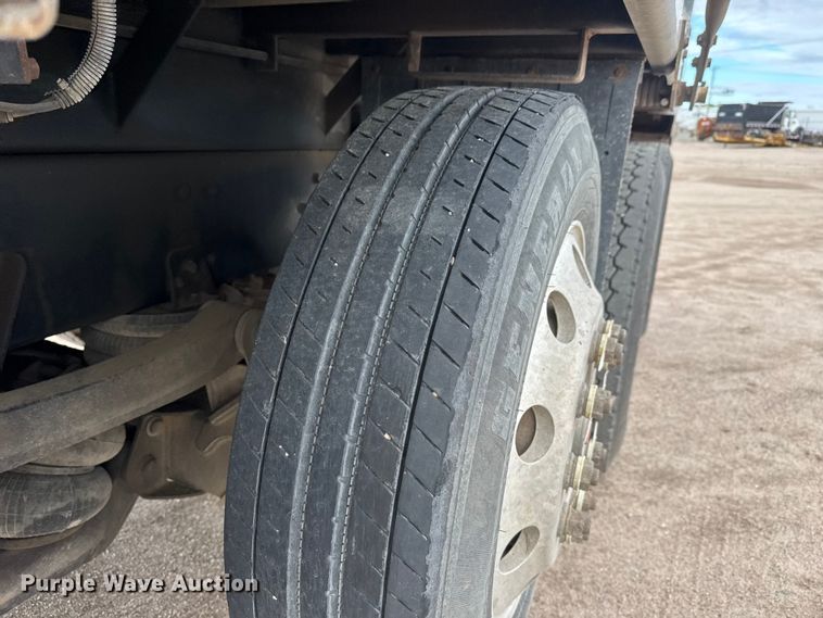 image for item NA9812 2007 Kenworth T800 dump truck