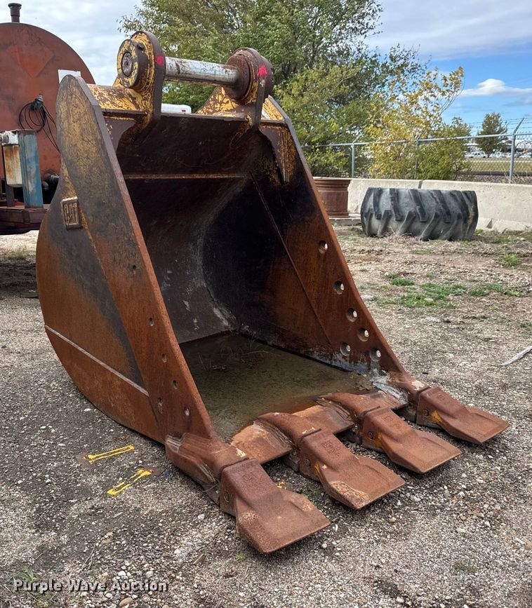 image for item NA9815 Caterpillar BK-42-330 excavator bucket